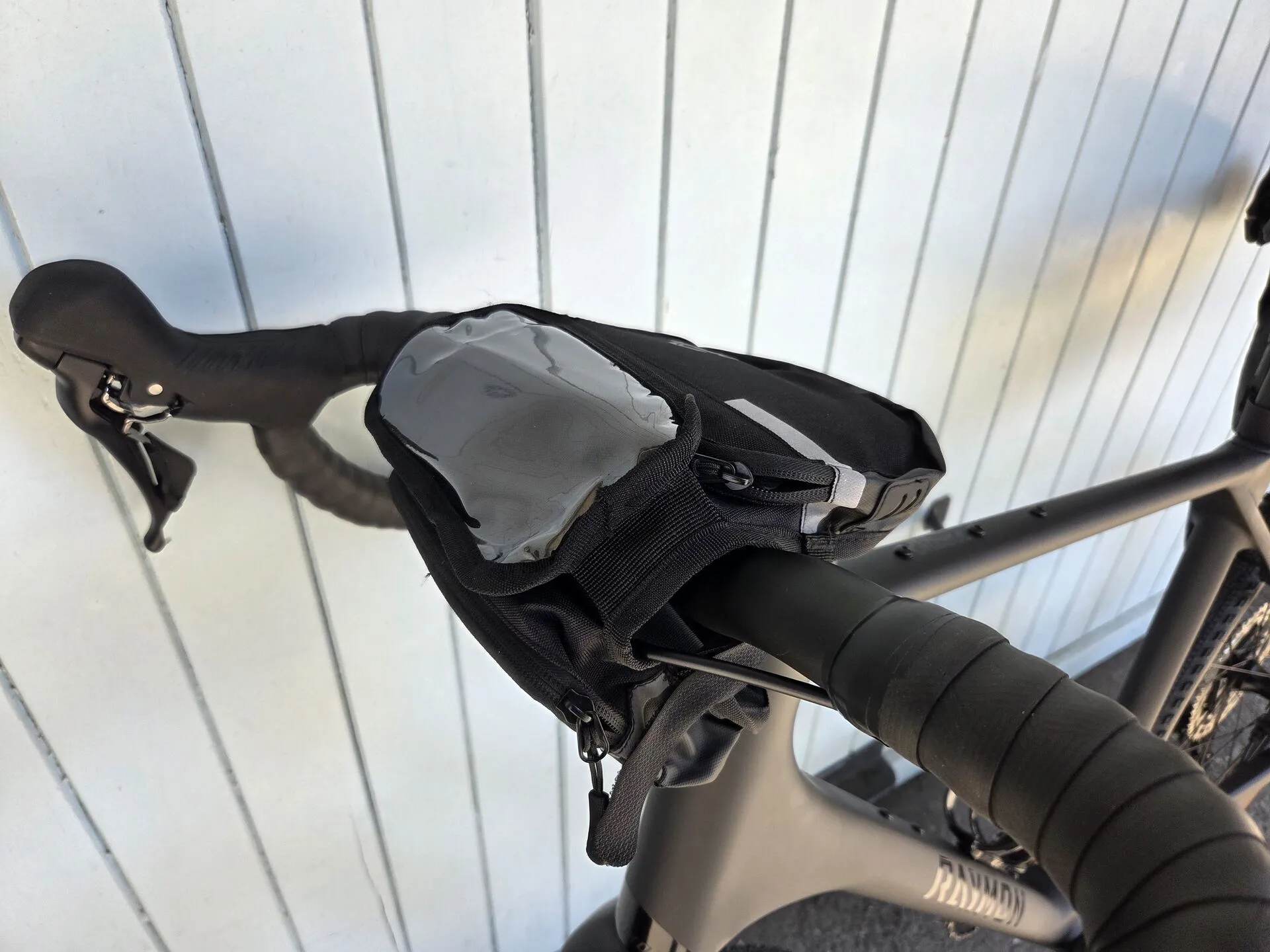 Lenkertasche mit Handyfach